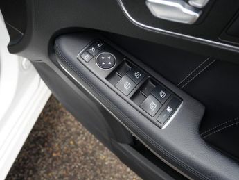 Mercedes-Benz E Class 2.1 E220 BlueTEC SE (Premium) G-Tronic+ Euro 6 (s/s) 5dr