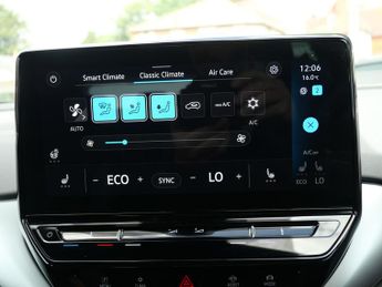 Volkswagen ID.4 Pure 52kWh Life Electric Auto 5dr 1 Owner