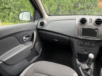 Dacia Sandero Stepway 0.9 TCe Comfort Hatchback 5dr Petrol Manual Euro 6 (s/s) (90 ps)