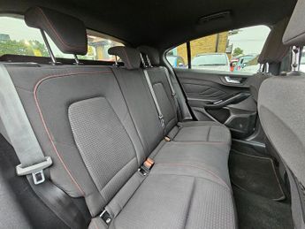 Ford Focus 1.0T EcoBoost ST-Line Hatchback 5dr Petrol Auto Euro 6 (s/s) (12