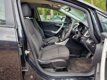 Vauxhall Astra 1.6 16v Exclusiv Euro 5 5dr