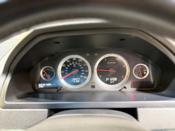 Volvo XC90 2.4 D5 ES SUV 5dr Diesel Geartronic 4WD Euro 5 (200 ps)
