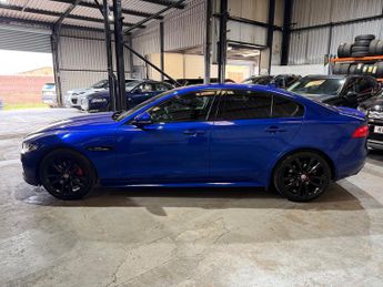 Jaguar XE 2.0d R-Sport Saloon 4dr Diesel Auto Euro 6 (s/s) (180 ps)