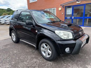 Toyota RAV4 2.0 D-4D XT-R SUV 3dr Diesel Manual 4WD (190 g/km, 114 bhp) TOTA