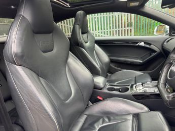 Audi RS5 4.2 FSI V8 Coupe 2dr Petrol S Tronic quattro Euro 5 (450 ps)