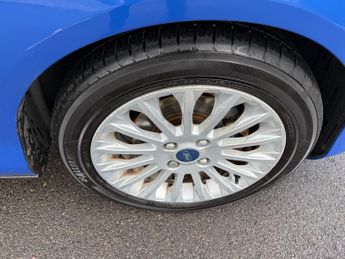 Ford B-MAX 1.0T EcoBoost Titanium MPV 5dr Petrol Manual Euro 5 (100 ps)