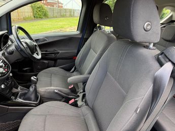 Ford B-MAX 1.0T EcoBoost Titanium MPV 5dr Petrol Manual Euro 5 (100 ps)