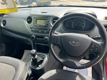 Hyundai i10 1.2 Premium Hatchback 5dr Petrol Manual Euro 6 (87 ps)