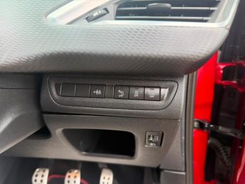 Peugeot 208 1.2 PureTech GT Line Hatchback 5dr Petrol Manual Euro 6 (s/s) (1