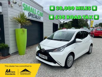 Toyota AYGO 1.0 VVT-i x-play Hatchback 5dr Petrol Manual Euro 6 (68 ps)