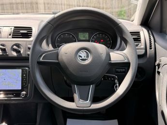 Skoda Roomster 1.2 TSI SE MPV 5dr Petrol DSG Euro 5 (105 ps)
