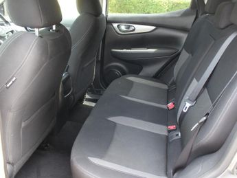 Nissan Qashqai 1.3 DIG-T N-Connecta SUV 5dr Petrol DCT Auto Euro 6 (s/s) (160 p