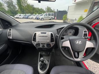 Hyundai i20 1.2 Classic Hatchback 3dr Petrol Manual Euro 4 (77 bhp)