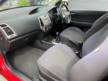 Hyundai i20 1.2 Classic Hatchback 3dr Petrol Manual Euro 4 (77 bhp)