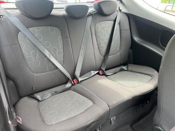 Hyundai i20 1.2 Classic Hatchback 3dr Petrol Manual Euro 4 (77 bhp)