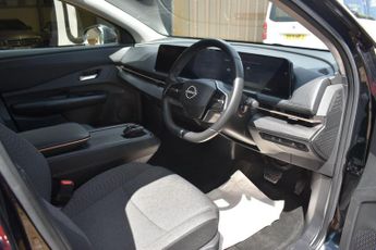 Nissan ARIYA 63kWh Engage Auto 5dr 7.4kW Charger