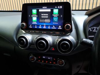 Nissan Juke 1.0 DIG-T Tekna SUV 5dr Petrol DCT Auto - LOW MILEAGE - AUTOMATI