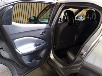 Nissan Juke 1.0 DIG-T Tekna SUV 5dr Petrol DCT Auto - LOW MILEAGE - AUTOMATI