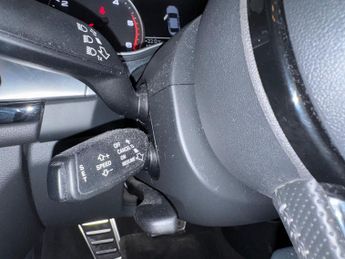 Audi A6 Saloon 2.0 TDI ultra Black Edition Saloon 4dr Diesel S Tronic Euro 6 (s