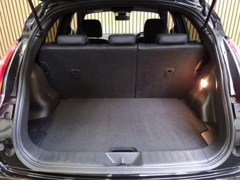 Nissan Juke 1.6 Tekna SUV 5dr Petrol XTRON - AUTOMATIC - ONLY 28000 MILES -