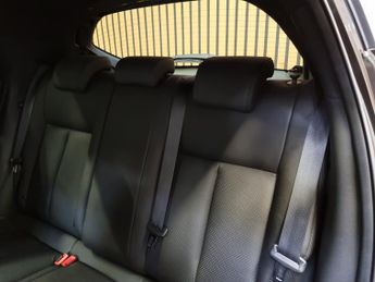 Nissan Juke 1.6 Tekna SUV 5dr Petrol XTRON - AUTOMATIC - ONLY 28000 MILES -