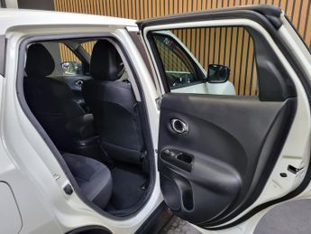 Nissan Juke 1.6 Bose Personal Edition SUV 5dr Petrol XTRON Euro 6 (112 ps)