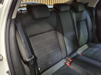 Nissan Juke 1.6 Bose Personal Edition SUV 5dr Petrol XTRON Euro 6 (112 ps)