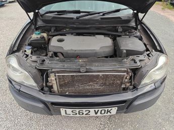 Volvo XC90 2.4 D5 SE Lux SUV 5dr Diesel Geartronic 4WD Euro 5 (200 ps)