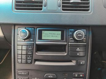Volvo XC90 2.4 D5 SE Lux SUV 5dr Diesel Geartronic 4WD Euro 5 (200 ps)