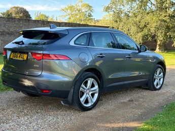 Jaguar F-Pace 2.0 D180 Portfolio SUV 5dr Diesel Auto AWD Euro 6 (s/s) (180 ps)
