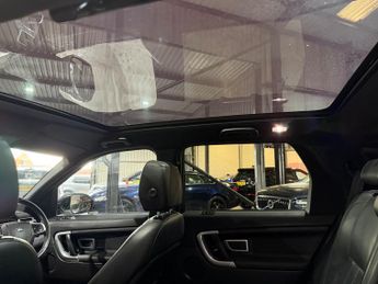 Land Rover Discovery Sport 2.0 TD4 HSE Black SUV 5dr Diesel Auto 4WD Euro 6 (s/s) (180 ps)