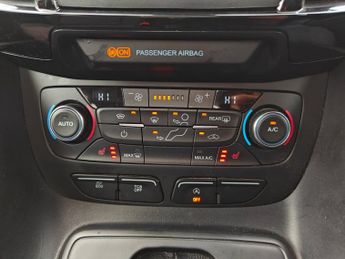 Ford Grand Tourneo Connect 1.5 EcoBlue Titanium MPV 5dr Diesel Auto Euro 6 (s/s) (120 ps)