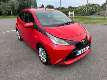 Toyota AYGO 1.0 VVT-i x-play Hatchback 5dr Petrol Manual Euro 5 Euro 5 (68 p