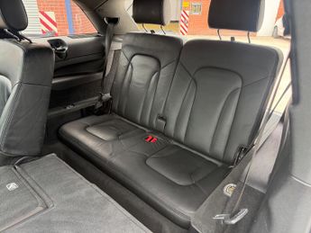 Audi Q7 3.0 TDI V6 S line Plus SUV 5dr Diesel Tiptronic quattro Euro 5 (
