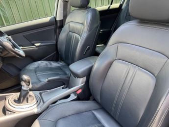 Kia Sportage 2.0 CRDi KX-3 SUV 5dr Diesel Manual AWD Euro 5 (134 bhp)