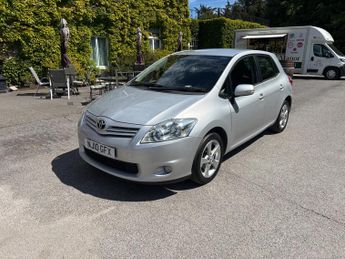 Toyota Auris 1.6 V-Matic TR Hatchback 5dr Petrol Manual (153 g/km, 124 bhp)