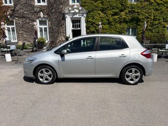 Toyota Auris 1.6 V-Matic TR Hatchback 5dr Petrol Manual (153 g/km, 124 bhp)