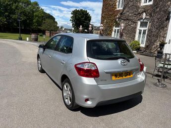 Toyota Auris 1.6 V-Matic TR Hatchback 5dr Petrol Manual (153 g/km, 124 bhp)