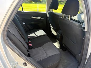 Toyota Auris 1.6 V-Matic TR Hatchback 5dr Petrol Manual (153 g/km, 124 bhp)