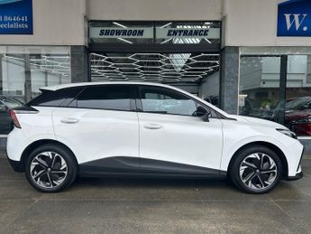 MG MG4 64kWh Trophy Long Range Hatchback Electric Auto (203 ps) 5dr