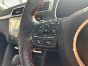 MG ZS 1.0 T-GDI Exclusive SUV Petrol Auto Euro 6 (111 ps) 5dr