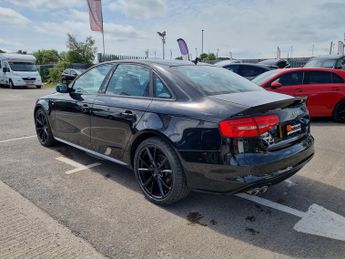 Audi A4 2.0 TDI Black Edition Saloon 4dr Diesel Multitronic Euro 6 (s/s)