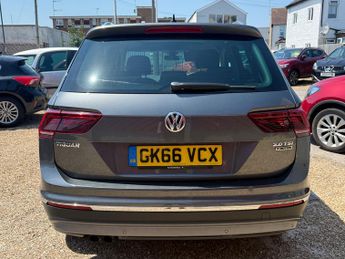 Volkswagen Tiguan 2.0 TSI BlueMotion Tech SEL SUV 5dr Petrol DSG 4Motion Euro 6 (s