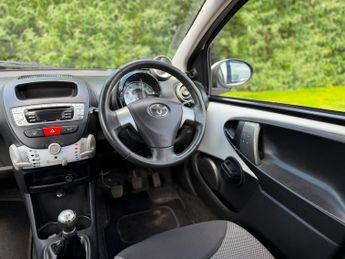 Toyota Aygo 1.0 VVT-i Ice Hatchback 5dr Petrol Manual Euro 5 (67 ps)