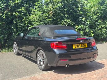 BMW 2 Series 2.0 220i M Sport Convertible 2dr Petrol Auto Euro 6 (s/s) (184 p