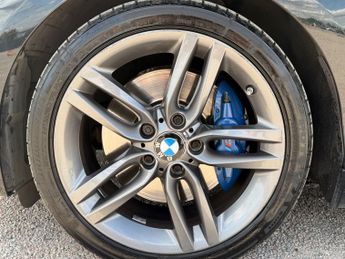 BMW 2 Series 2.0 220i M Sport Convertible 2dr Petrol Auto Euro 6 (s/s) (184 p