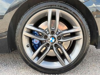 BMW 2 Series 2.0 220i M Sport Convertible 2dr Petrol Auto Euro 6 (s/s) (184 p