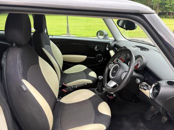 Mini Hatch 1.6 Cooper Hatchback 3dr Petrol Manual Euro 4 (120 ps)