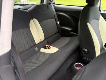Mini Hatch 1.6 Cooper Hatchback 3dr Petrol Manual Euro 4 (120 ps)
