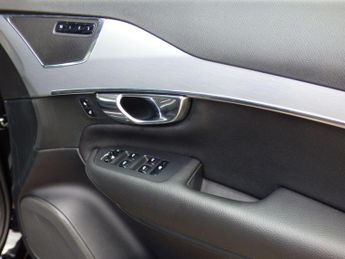 Volvo XC90 2.0 D5 PowerPulse Momentum Auto 4WD Euro 6 (s/s) 5dr
